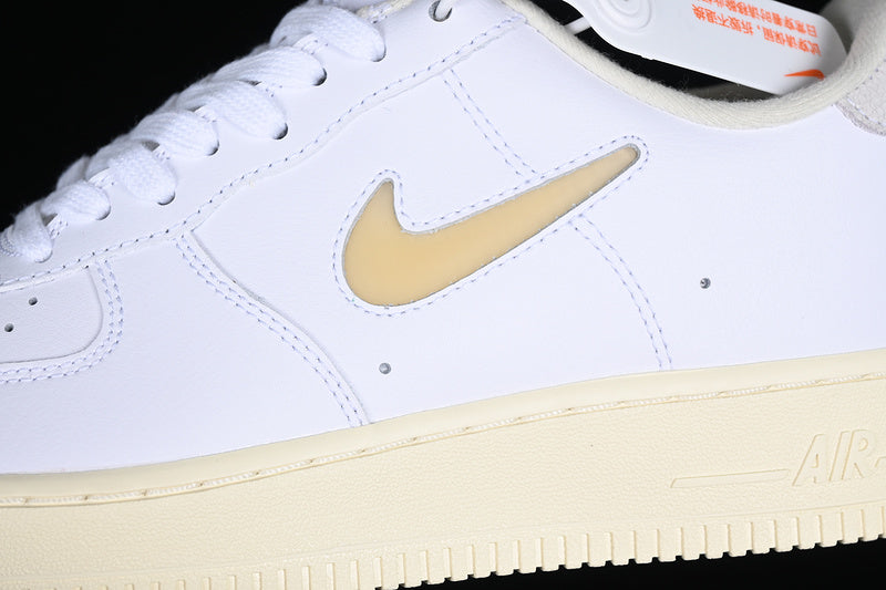 Nike Air Force 1 Low '07
Jewel Pale Vanilla