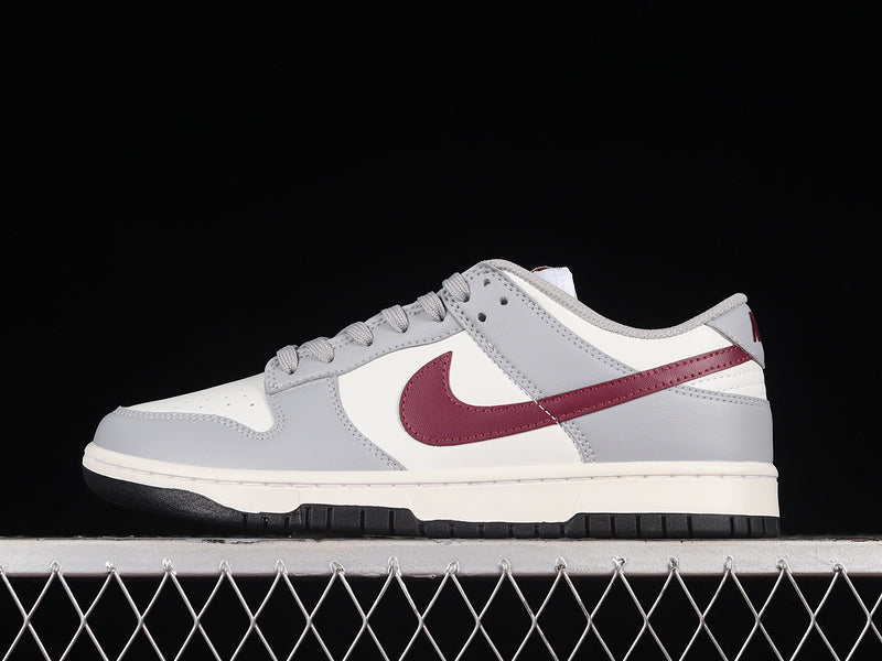 Nike Dunk Low
Pale Ivory Redwood
