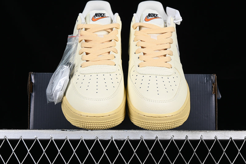 Nike Air Force 1 Low '07 LX
Coconut Milk Lemon Wash