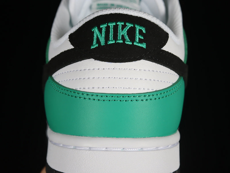 Nike Dunk Low
Celtics