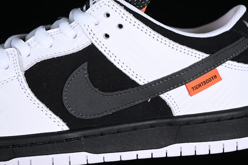 Nike SB Dunk Low TIGHTBOOTH