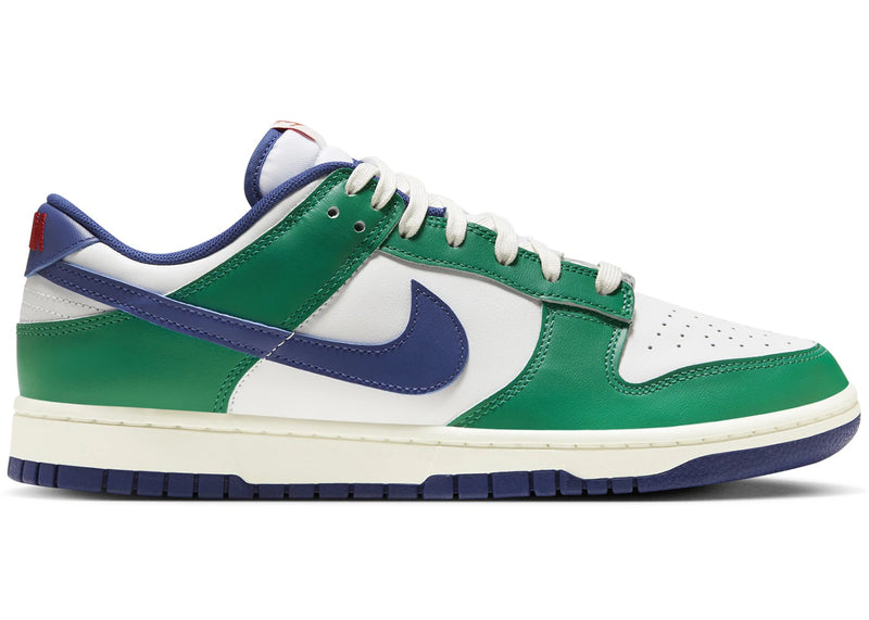 Nike Dunk Low Retro
Gorge Green Deep Royal Blue