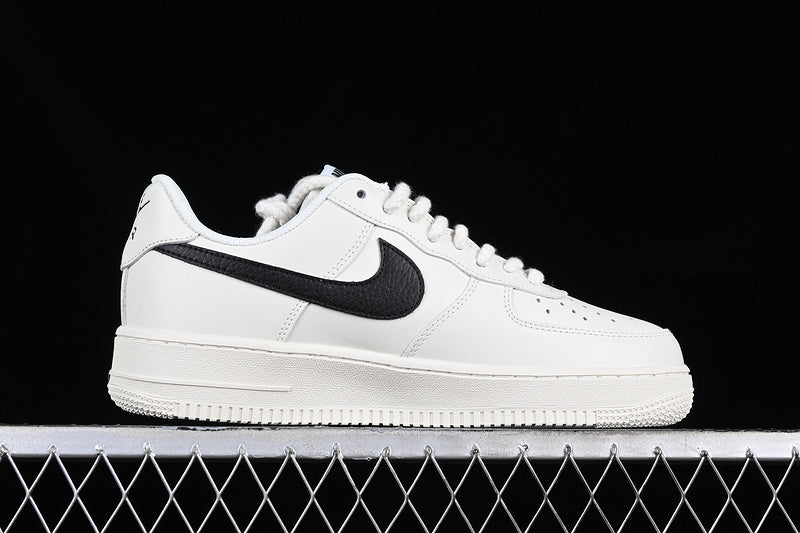 Nike Air Force 1 Low '07
Spray Paint Swoosh White Black Grey