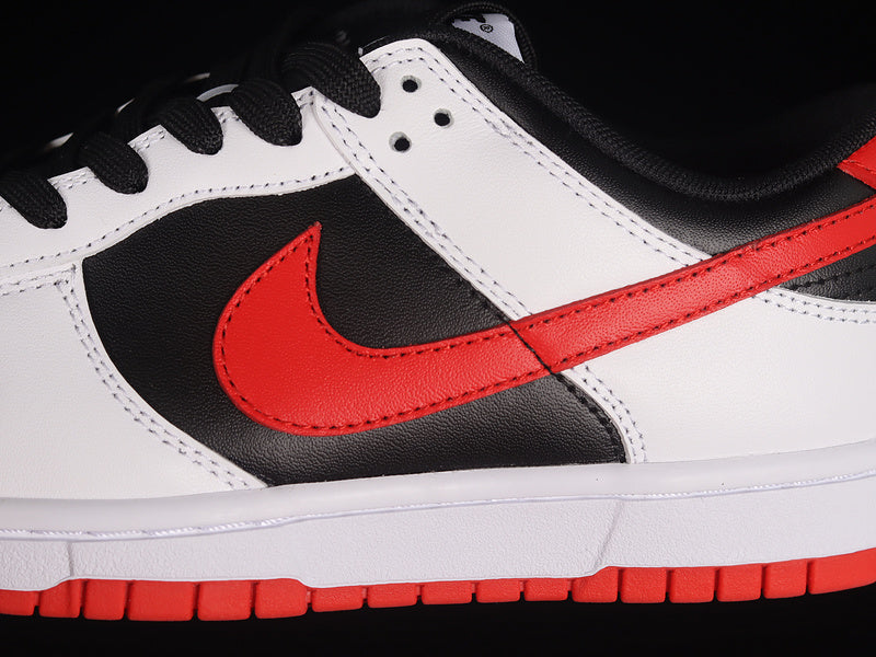 Nike Dunk Low Retro
White Black University Red