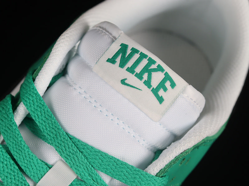 Nike Dunk Low
Celtics