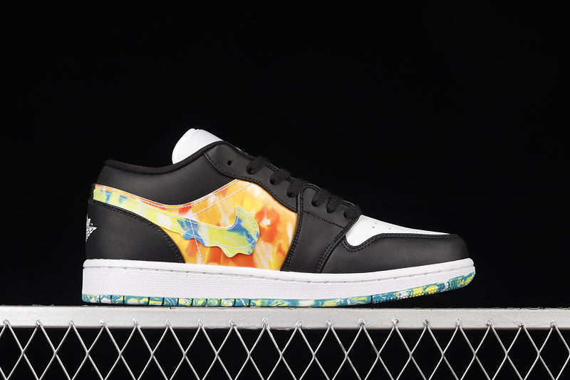 Jordan 1 Low
Tie Dye (GS)