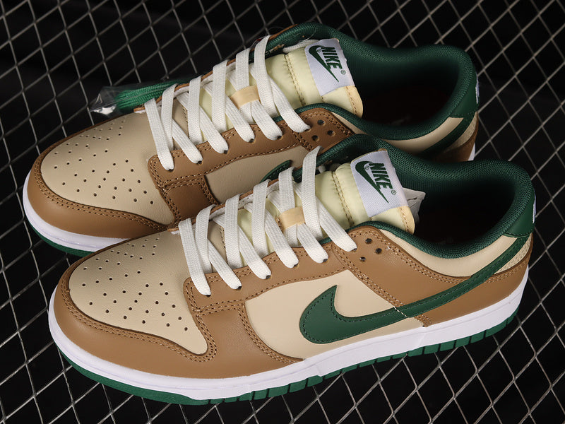 Nike Dunk Low Retro
Rattan Gorge Green