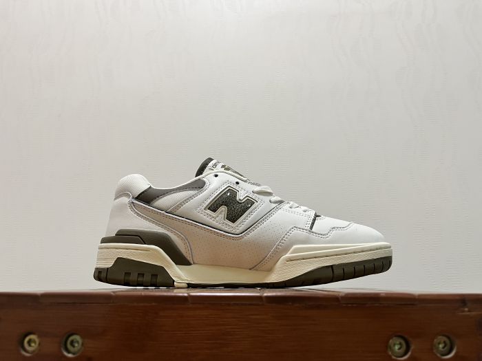 New Balance 550
Aime Leon Dore Olive