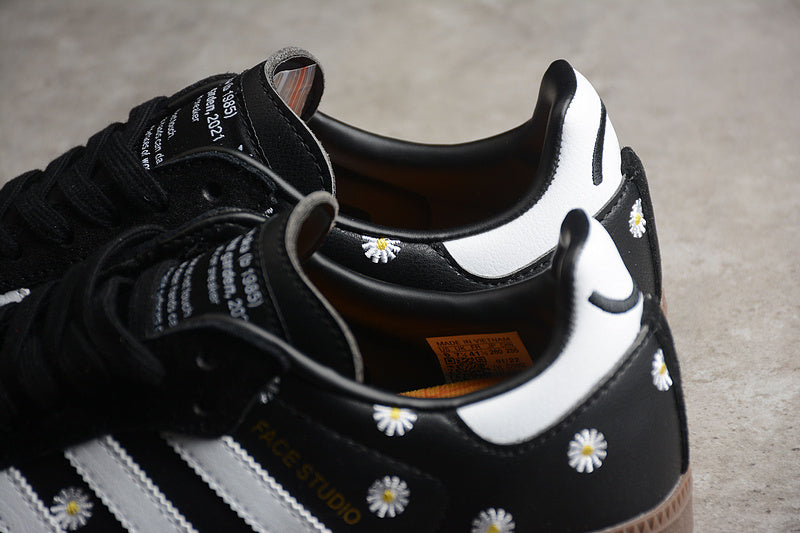 ATMOS X FACE X SAMBA OG EMBROIDERED DAISIES CORE BLACK/CLOUD WHITE/GOLD FOIL