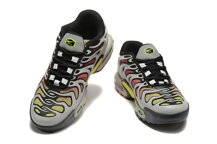 Nike Air Max Plus Drift
Light Silver Volt