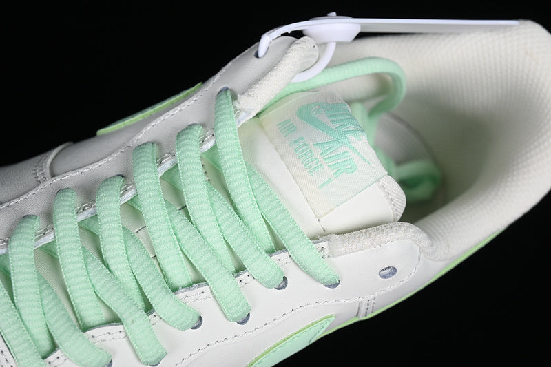 Nike Air Force 1 Low
Mint Swoosh (GS)