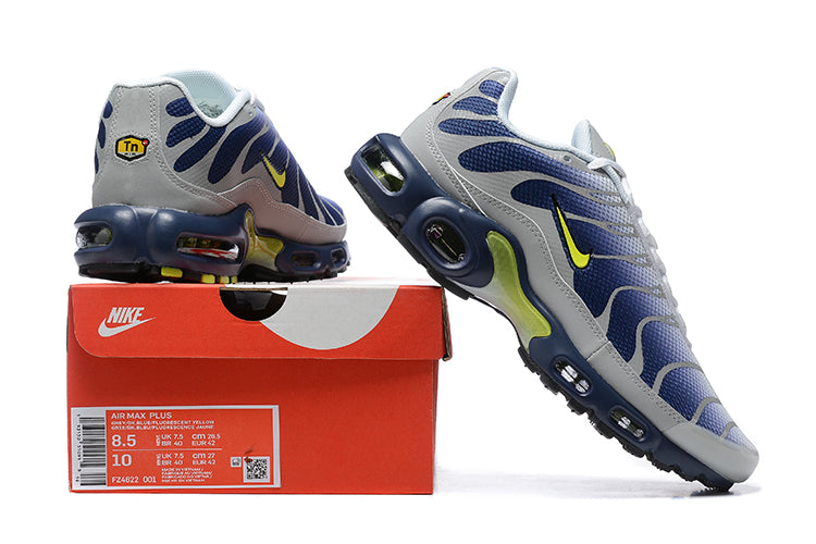 Nike Air Max Plus
Obsidian Opti Yellow