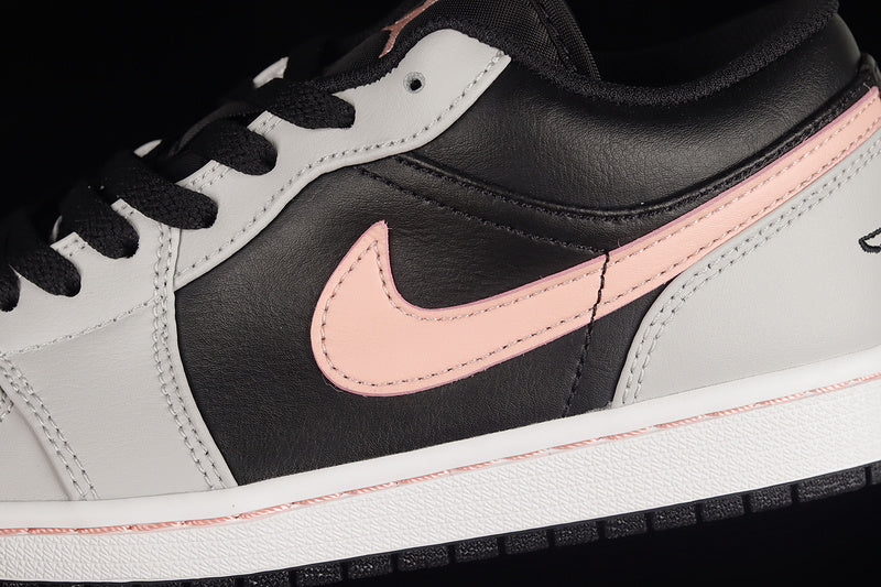 Jordan 1 Low
Black Grey Pink