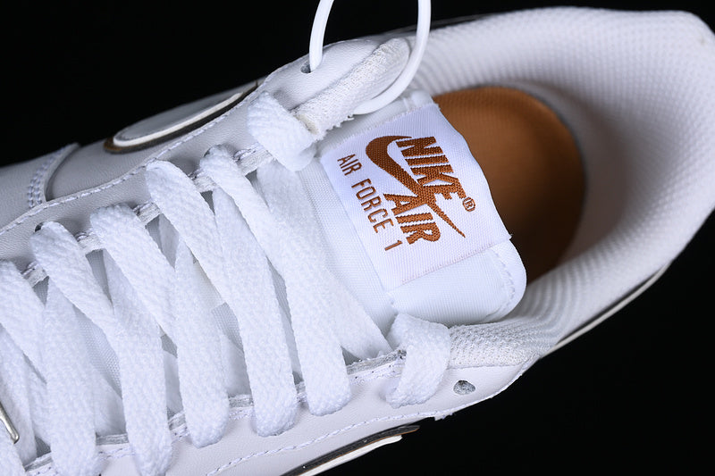 Nike Air Force 1 Low '07
White Bronzine