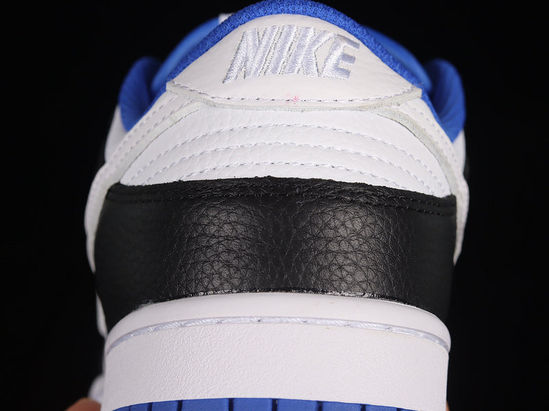 Nike Dunk Low
White Black Royal