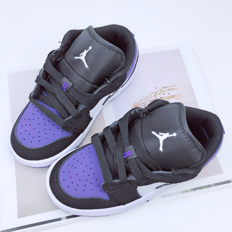 Jordan 1 Low
Court Purple Kids