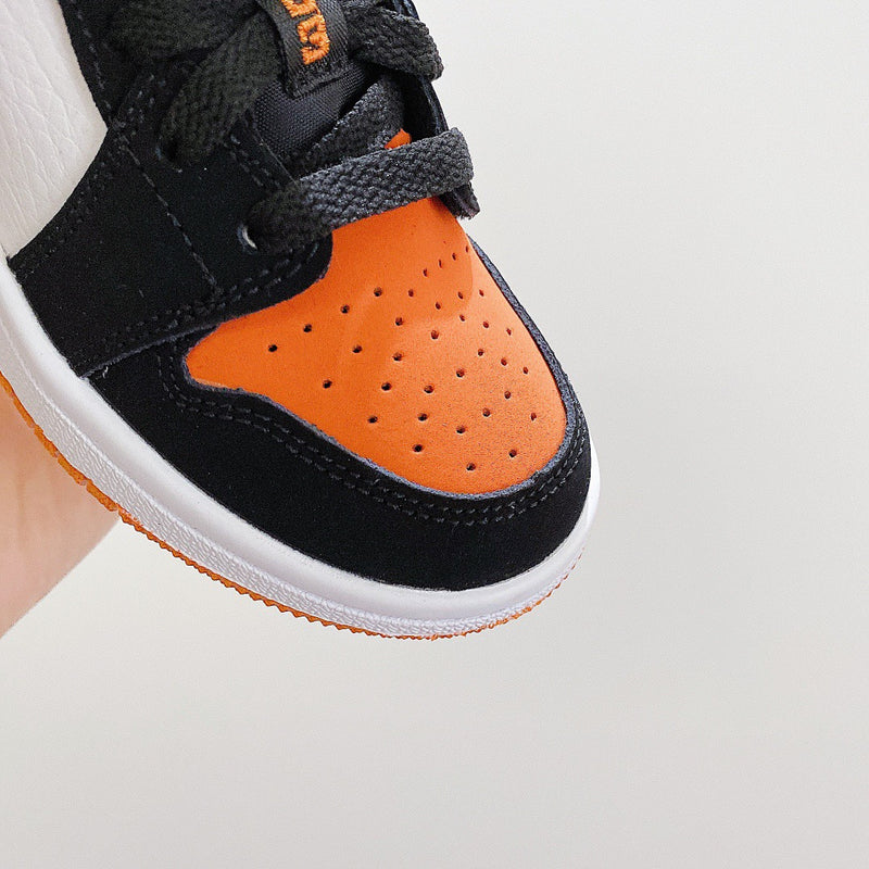 Jordan 1 Low
Orange Ember Kids