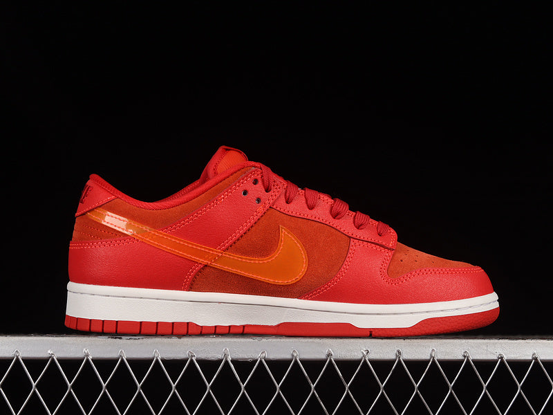 Nike Dunk Low
ATL