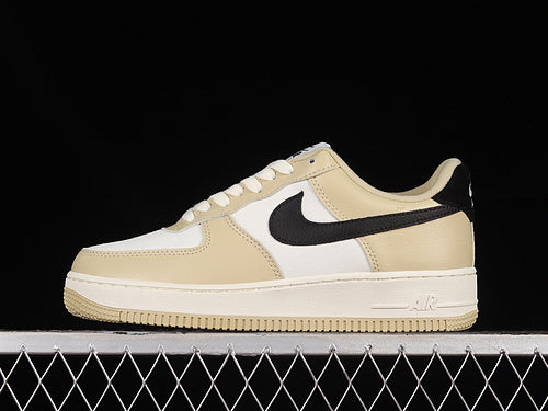 Nike Air Force 1 '07 LX Low
Team Gold