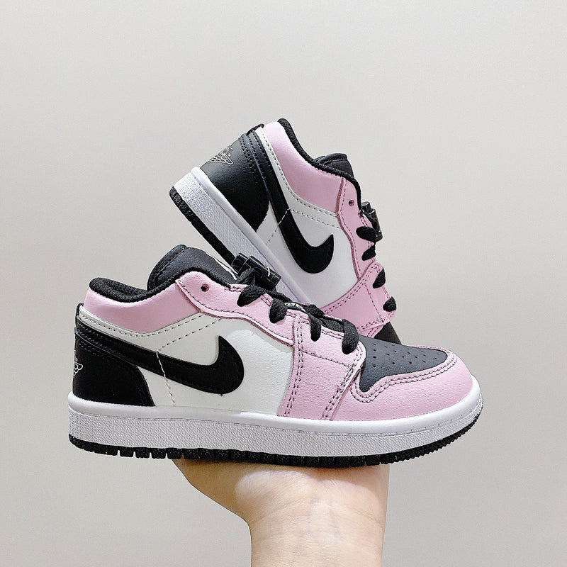 Jordan 1 Low
Light Arctic Pink (GS) Kids