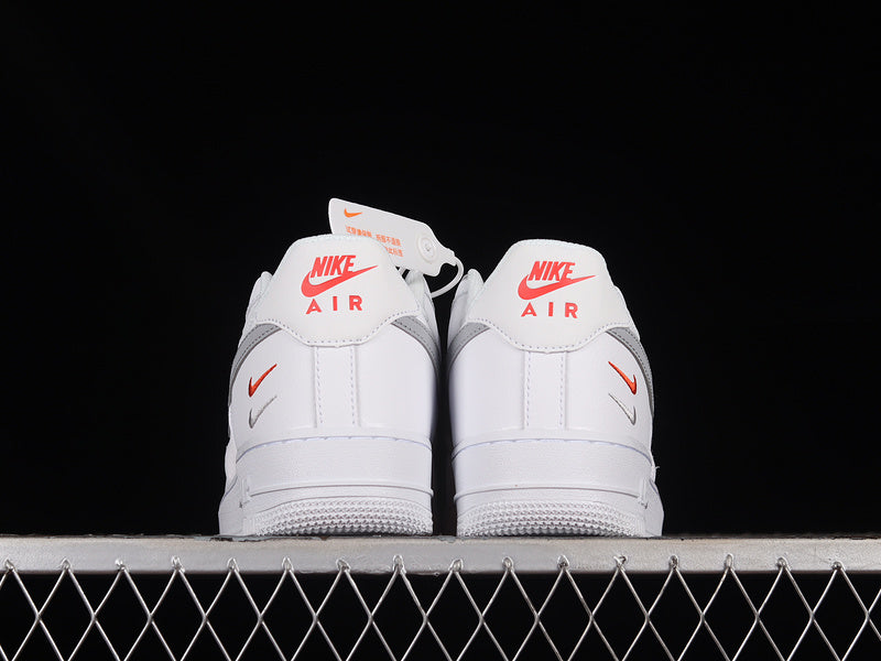 Nike Air Force 1 Low '07 SE
Double Swoosh White Picante