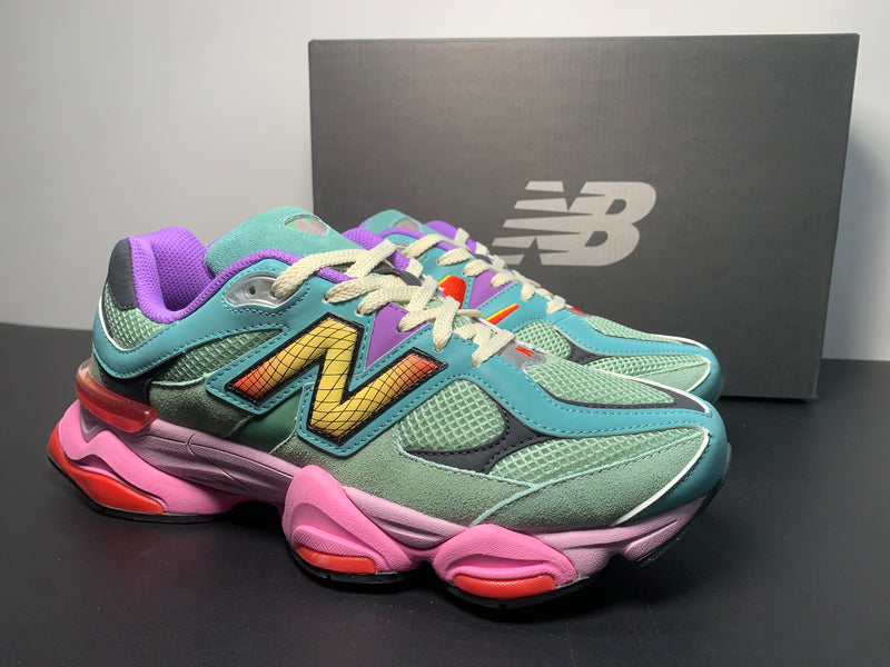 New Balance 9060
Warped Multi-Color