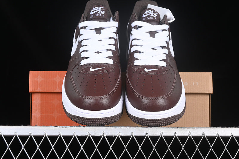 Nike Air Force 1 Low Retro
Color of the Month Chocolate