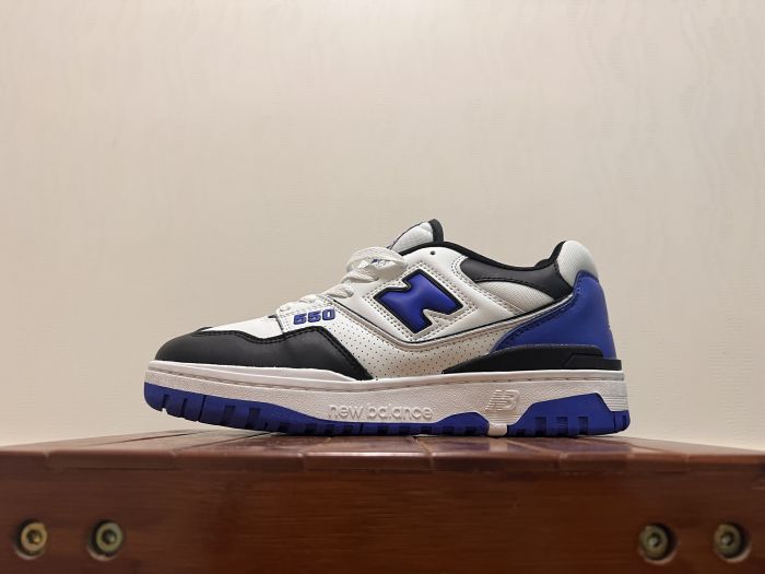 New Balance 550
White Royal Black