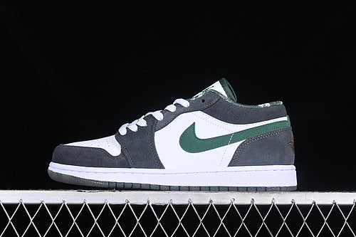 Jordan 1 Retro Low
North Side