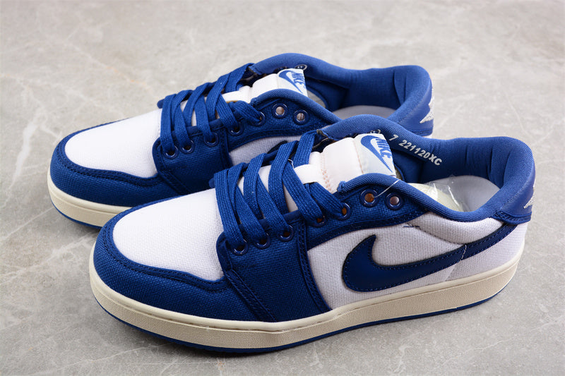 Jordan 1 Retro AJKO Low
Kentucky