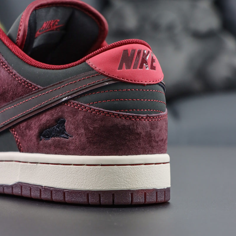 Sb Dunk Low x RIOT SKATESHOP 2025