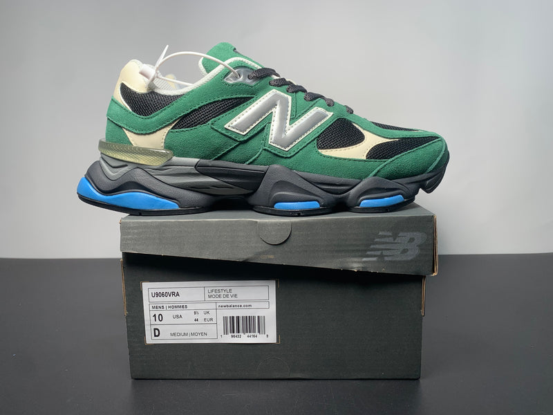 New Balance 9060
Team Forest Green