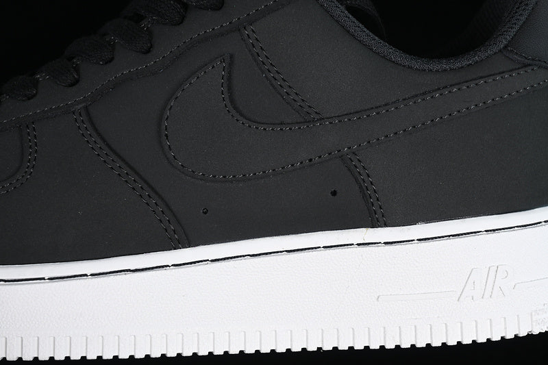 Nike Air Force 1 Low LX
Off Noir Black