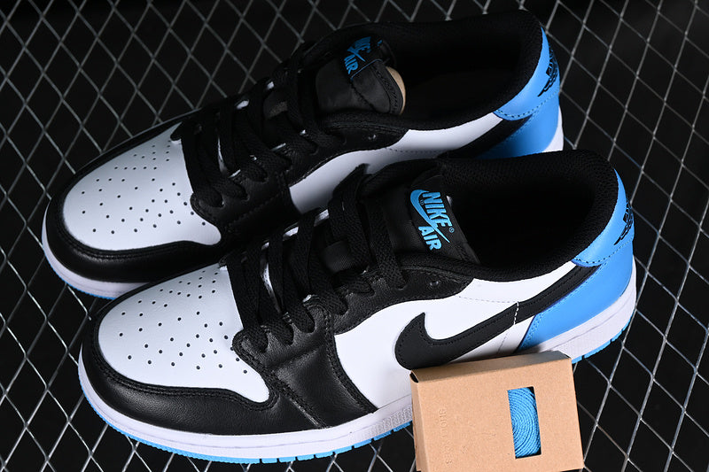 Jordan 1 Retro Low OG
Black Dark Powder Blue