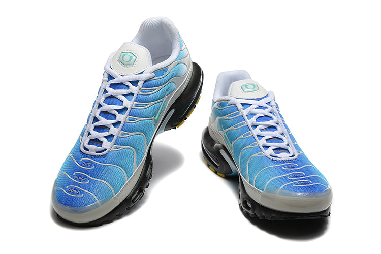 Nike Air Max Plus
One Block Down Light Photo Blue