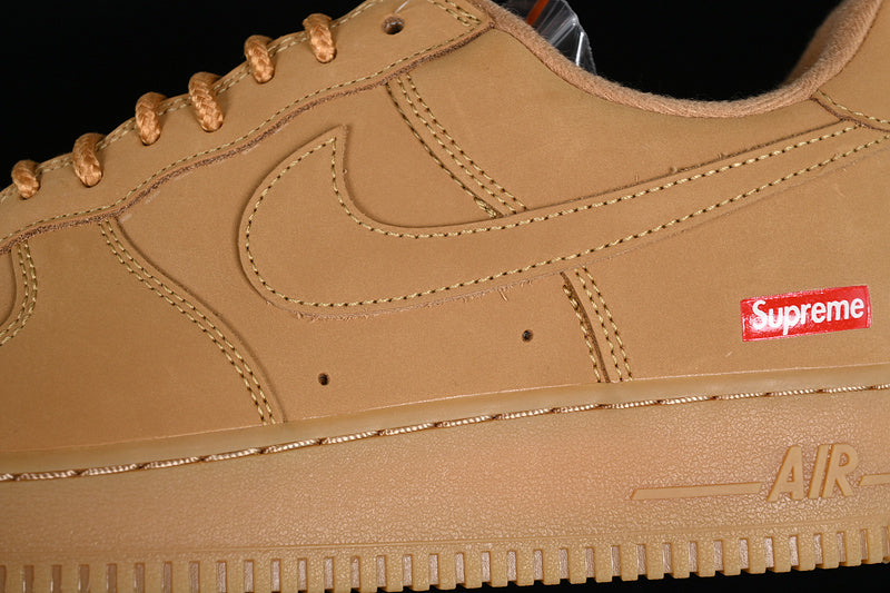 Nike Air Force 1 Low
Flax