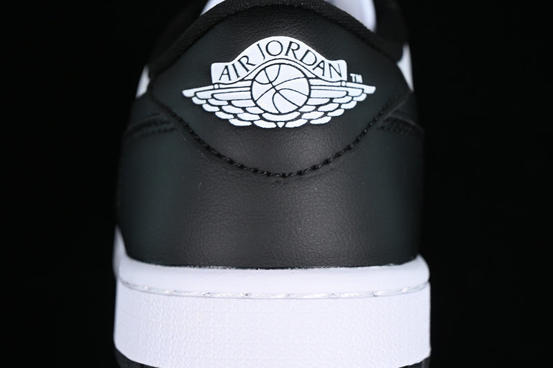 Jordan 1 Low
Panda (2023)