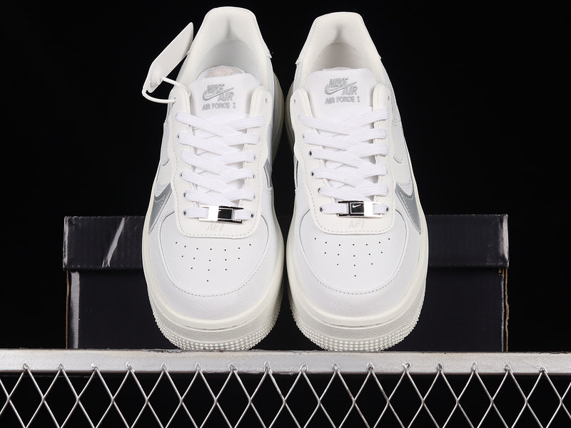 Nike Air Force 1 PLT.AF.ORM
Summit White Metalic Silver