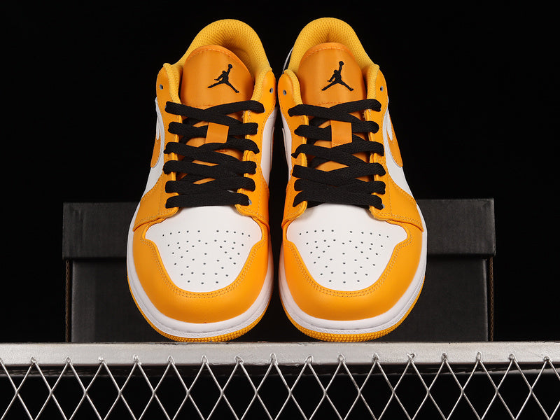 Jordan 1 Low
Taxi