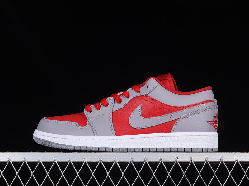 Jordan 1 Low SE
Homage Split Gym Red Cement Grey