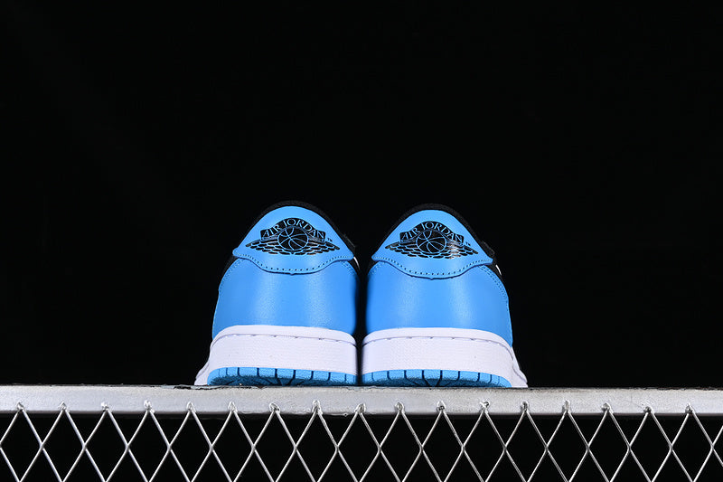 Jordan 1 Retro Low OG
Black Dark Powder Blue