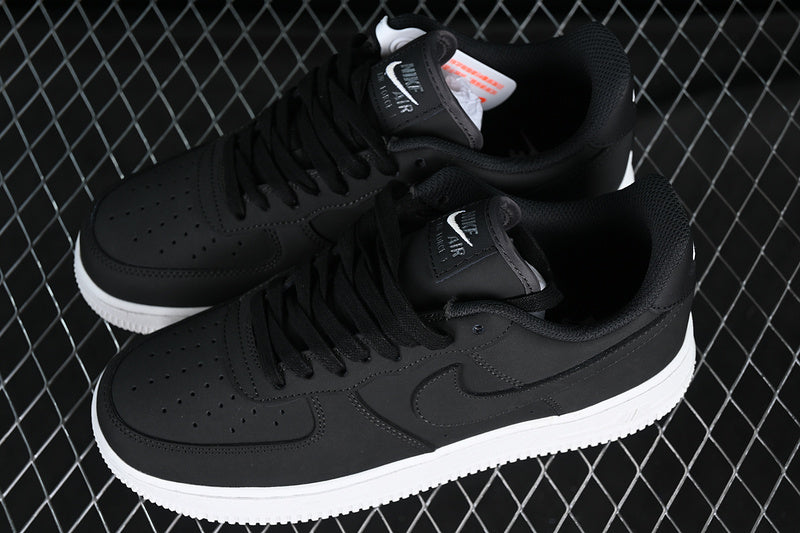 Nike Air Force 1 Low LX
Off Noir Black