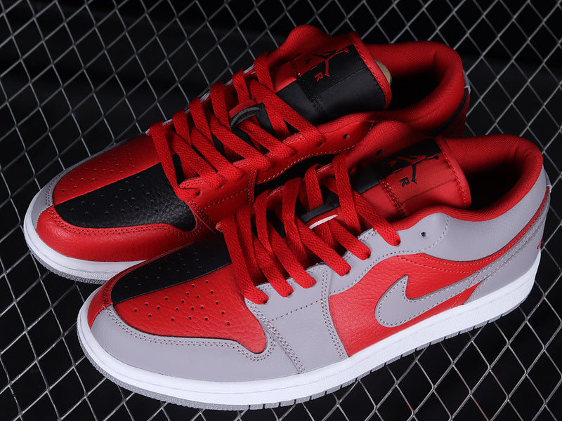 Jordan 1 Low SE
Homage Split Gym Red Cement Grey