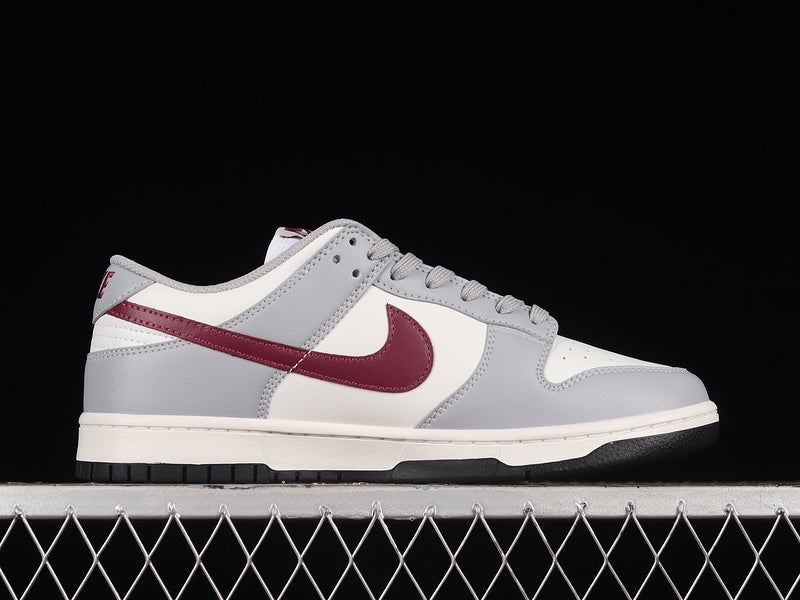 Nike Dunk Low
Pale Ivory Redwood