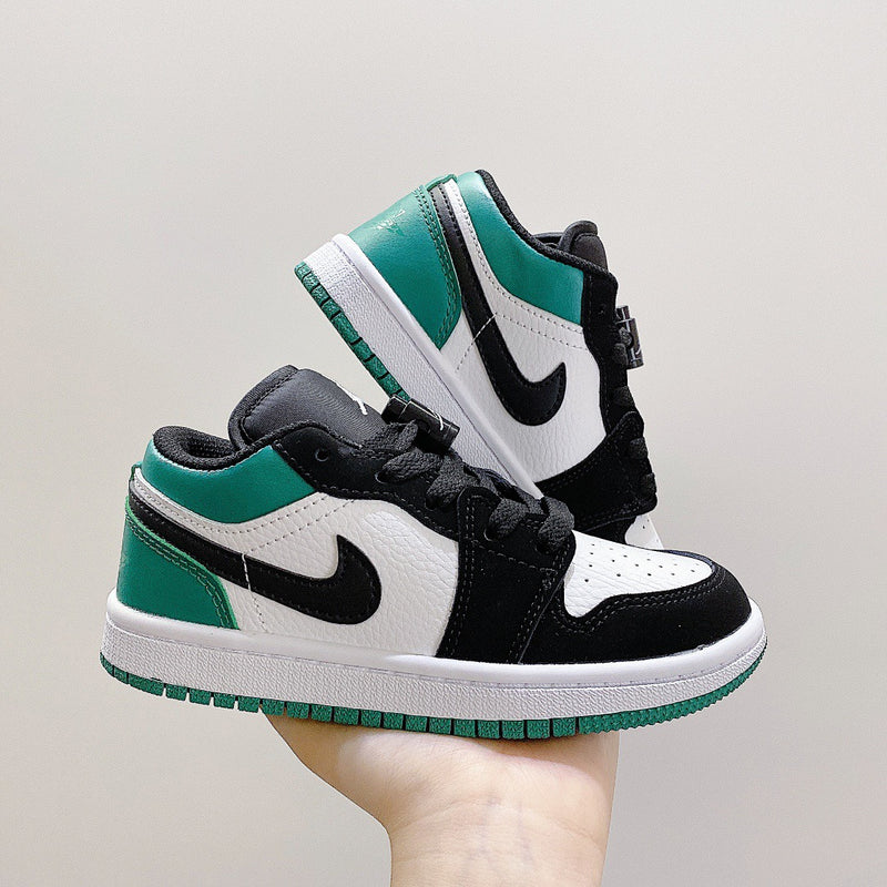 Jordan 1 Low
Mystic Green (GS) Kids