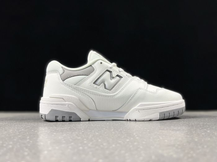 New Balance 550
White Shadow Grey