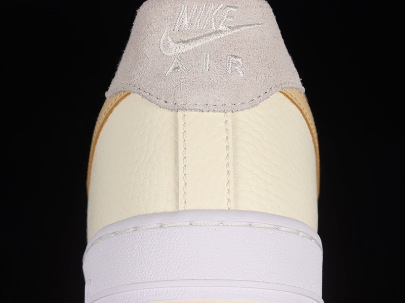 Nike Air Force 1 Low '07 SE
Coconut Milk