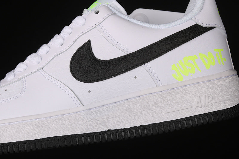 Nike Air Force 1 Low
Just Do It White Volt