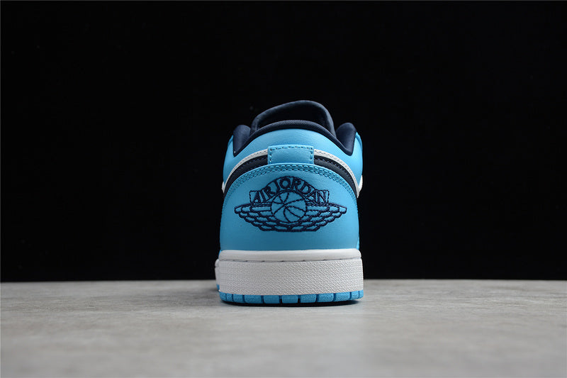 Jordan 1 Low
UNC (2021)