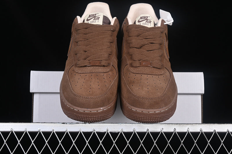 Nike Air Force 1 Low '07
Suede Cacao Wow